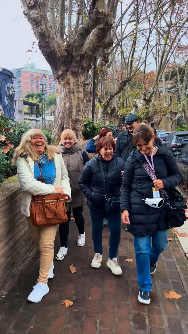 🏡✨ Así se vive un paseo por Olivos. Entre las emblemáticas casonas de Av. Corrientes, la Iglesia del Huerto y el histór...
