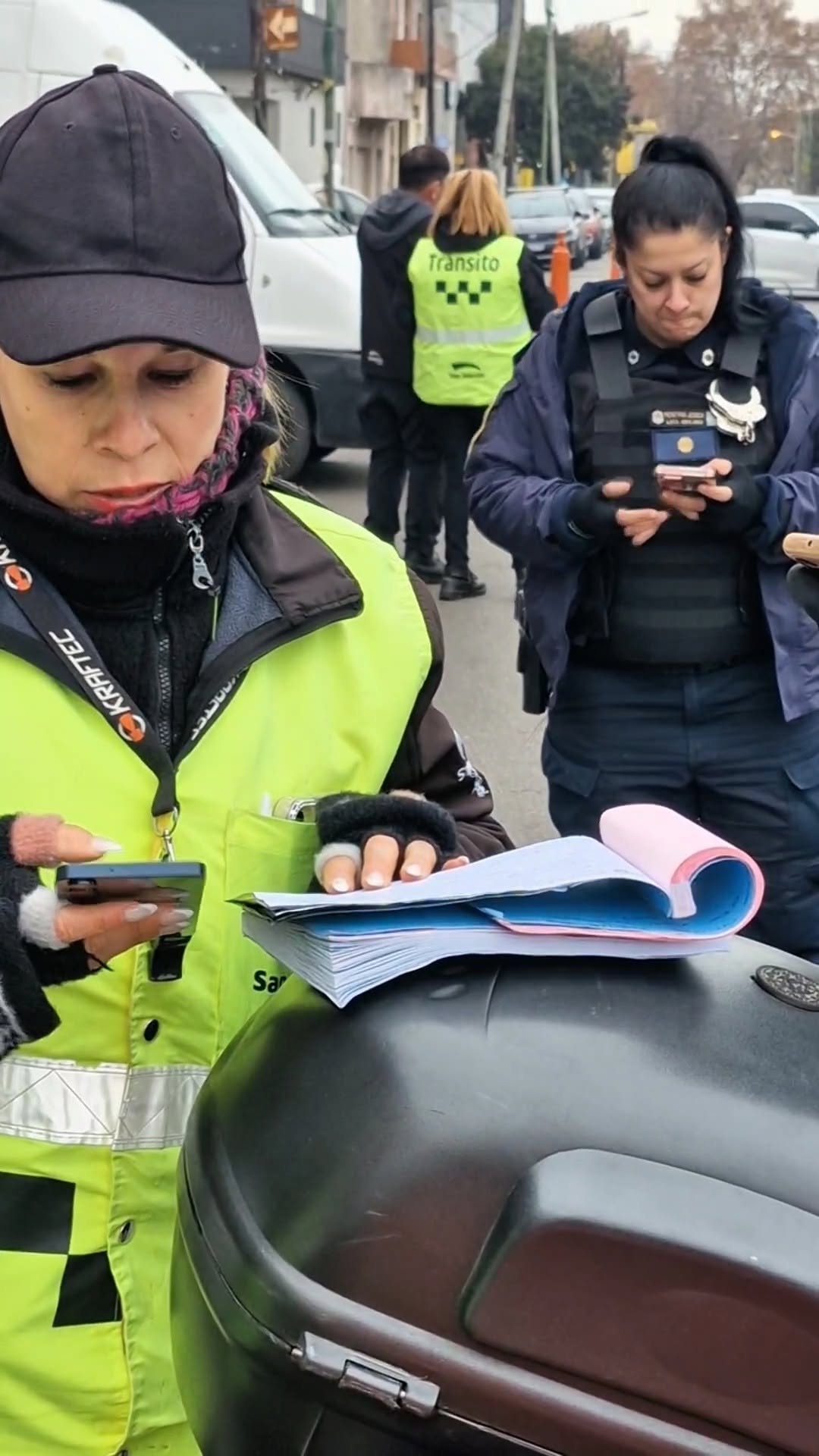 🚨Nuevos operativos de Tránsito y Seguridad 

Verificamos la documentación de motos, licencias de conducir, uso de casco...