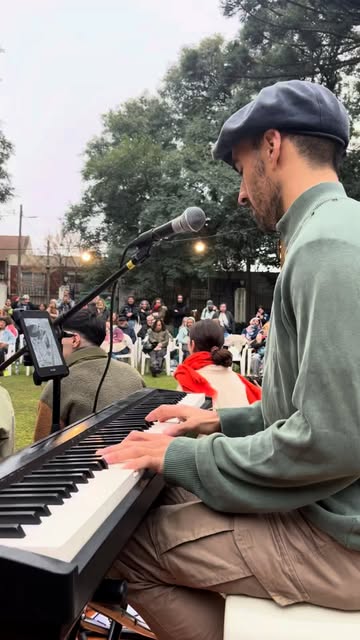 ❤️🎶 Una tarde para compartir, cantar y celebrar nuestras tradiciones.
@cuerdosvocales nos invitó a disfrutar de un fogó...