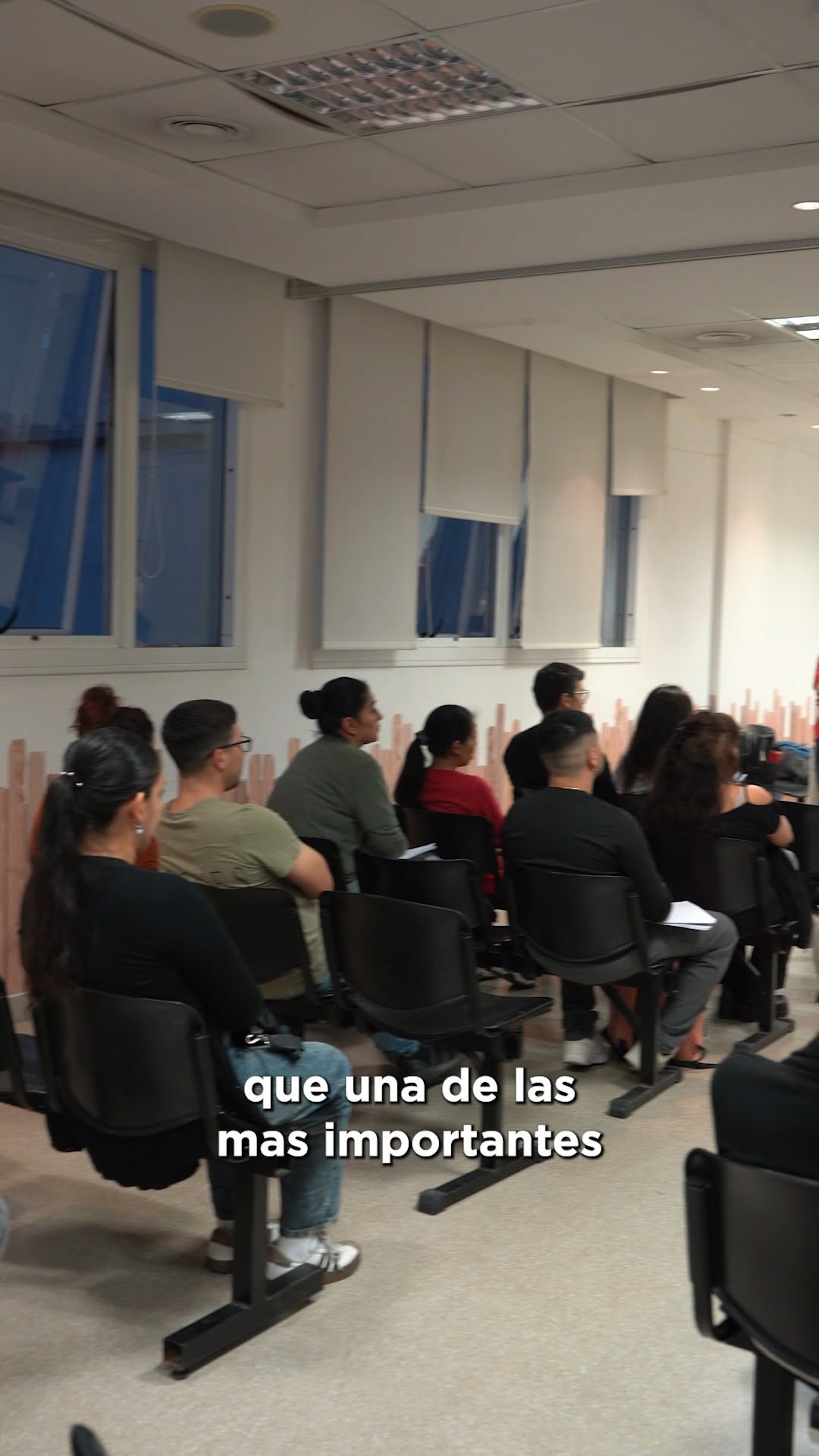 En Tigre se brindan cursos de primeros auxilios y una de las capacitaciones más importantes es la de RCP, DEA y maniobra...