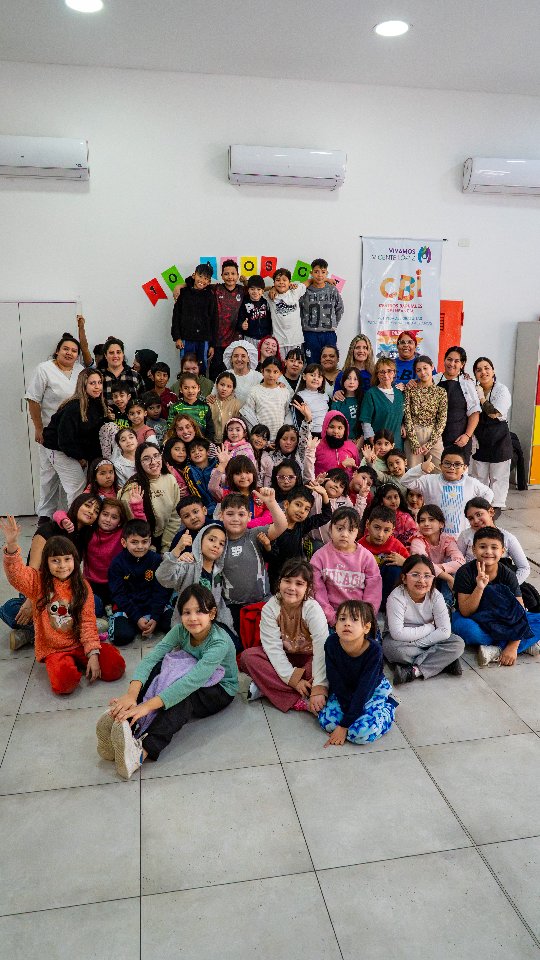 Un lugar para jugar, aprender y crecer seguros. 🧩💛 

En los Centros Barriales de las Infancias, acompañamos a los más ...
