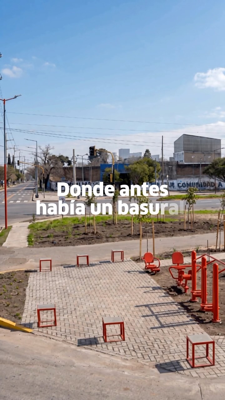 🌳🏡¡DE UN BASURAL A UN LUGAR PARA ENCONTRARNOS!

Junto a vecinas, vecinos y organizaciones sociales, recuperamos este b...